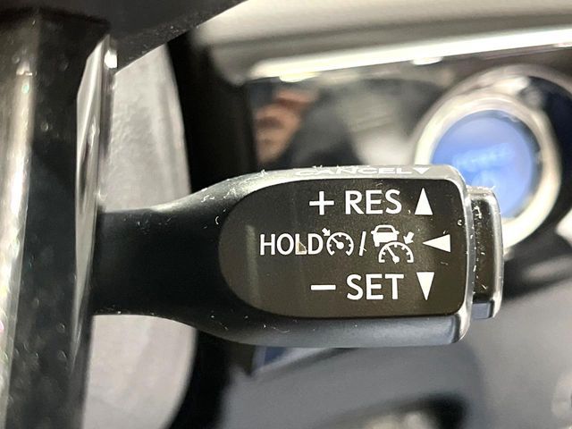 TOYOTA PRIUS 2019 Image 31