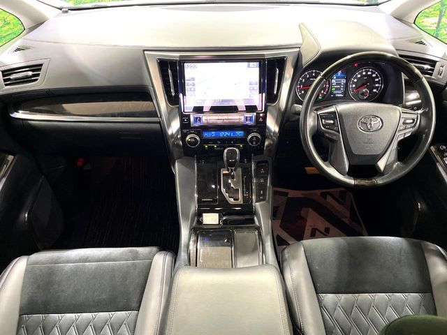 TOYOTA VELLFIRE 2015 Image 31