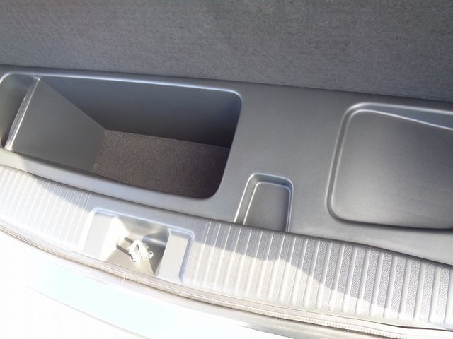 HONDA VEZEL HYBRID 4WD 2016 Image 31