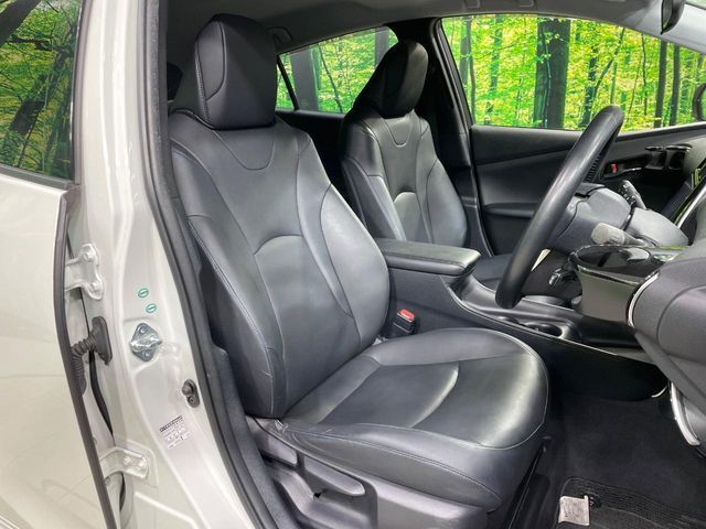 TOYOTA PRIUS 2017 Image 31