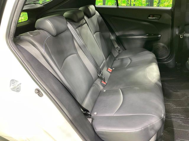 TOYOTA PRIUS 2017 Image 31