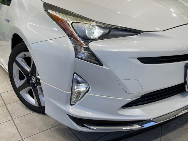 TOYOTA PRIUS 2017 Image 31