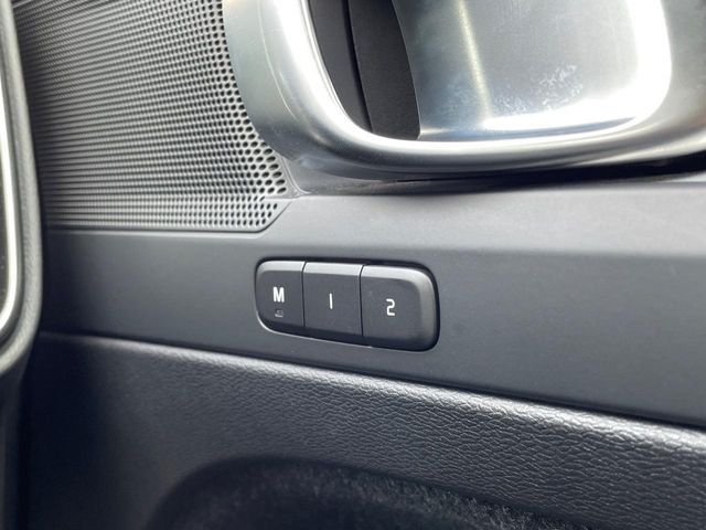 VOLVO XC40 2023 Image 31