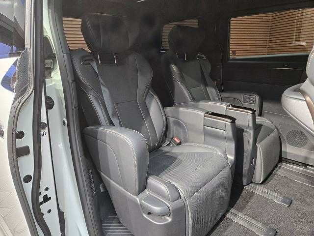 TOYOTA ALPHARD 2023 Image 31
