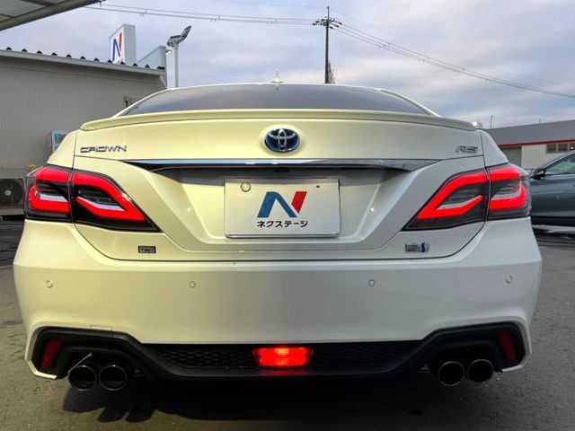 TOYOTA CROWN SEDAN HYBRID 2018 Image 31