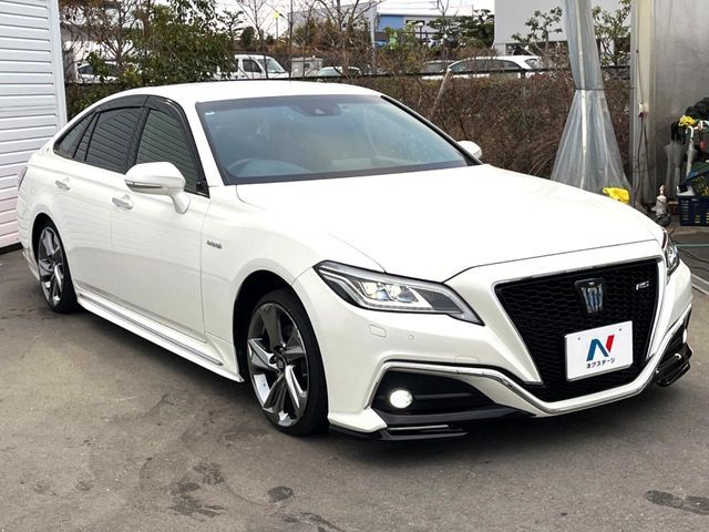 TOYOTA CROWN SEDAN HYBRID 2018 Image 31