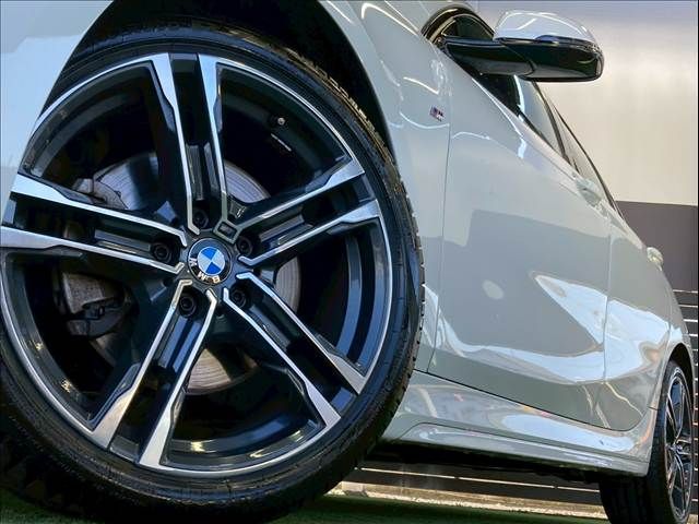 BMW 1SERIES 2021 Image 31