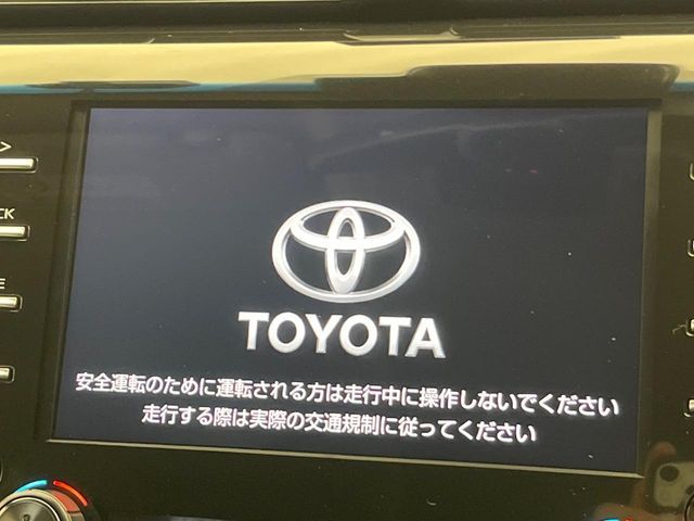 TOYOTA CAMRY HYBRID 2019 Image 31