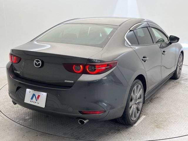 MAZDA 3 SEDAN 2019 Image 31