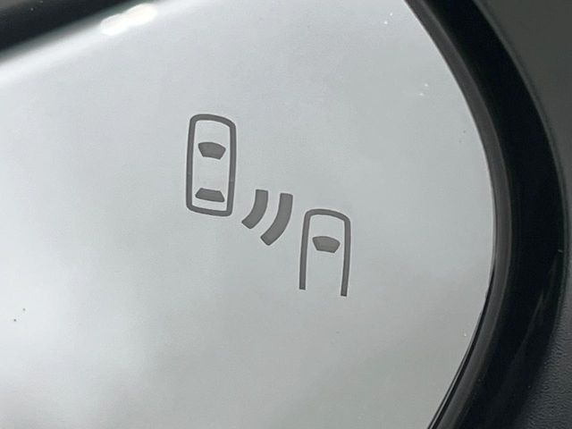 TOYOTA YARIS CROSS HYBRID 2025 Image 31