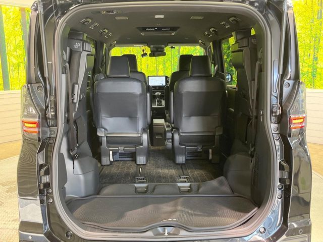 TOYOTA VOXY 2023 Image 31