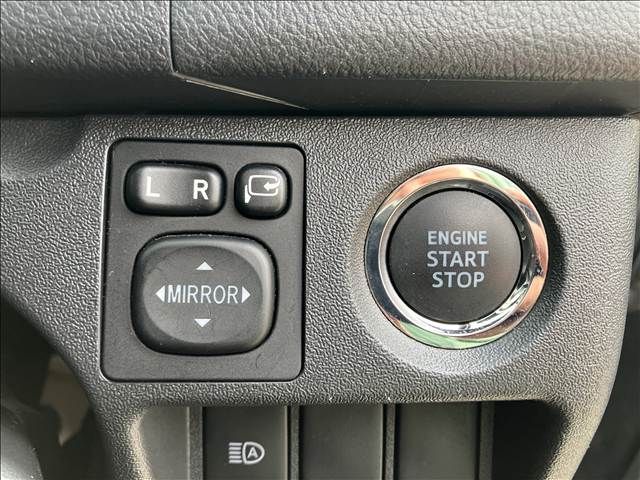 TOYOTA HIACE VAN 2WD 2021 Image 31