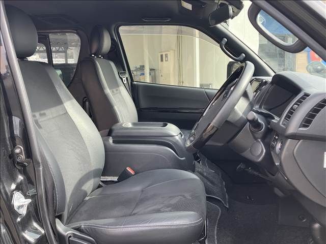 TOYOTA HIACE VAN 2WD 2021 Image 31