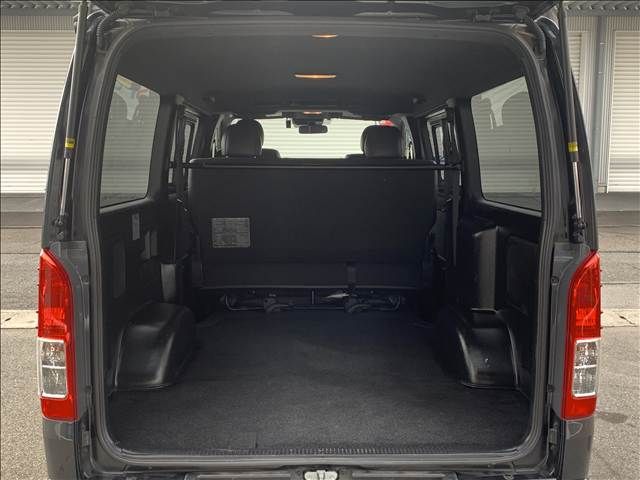 TOYOTA HIACE VAN 2WD 2021 Image 31