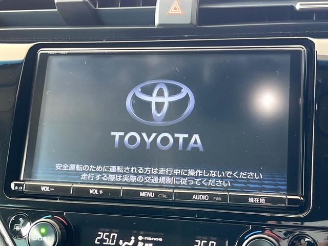 TOYOTA CAMRY HYBRID 2017 Image 31