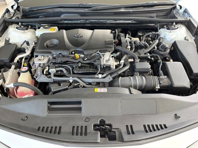TOYOTA CAMRY HYBRID 2017 Image 31