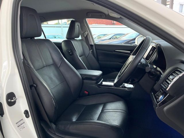 TOYOTA CROWN SEDAN HYBRID 2017 Image 31