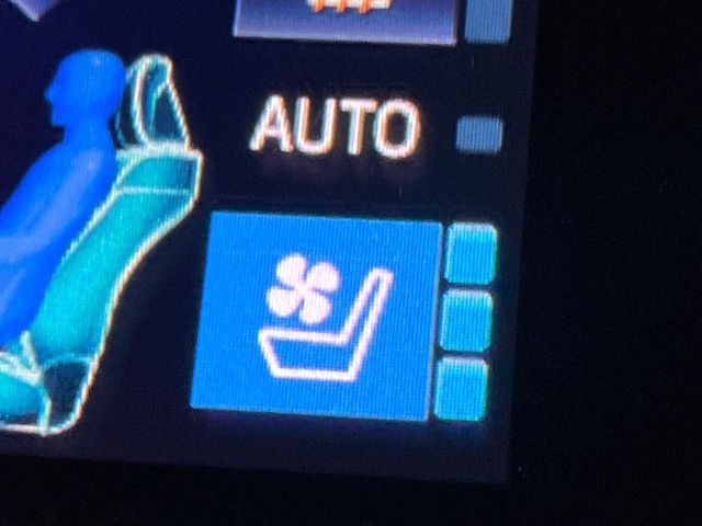 TOYOTA CROWN SEDAN HYBRID 2017 Image 31