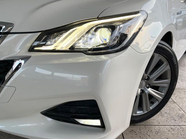 TOYOTA CROWN SEDAN HYBRID 2017 Image 31