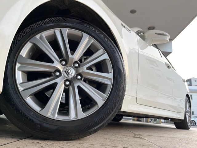 TOYOTA CROWN SEDAN HYBRID 2017 Image 31