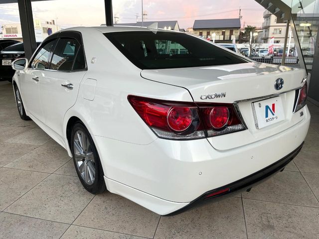 TOYOTA CROWN SEDAN HYBRID 2017 Image 31