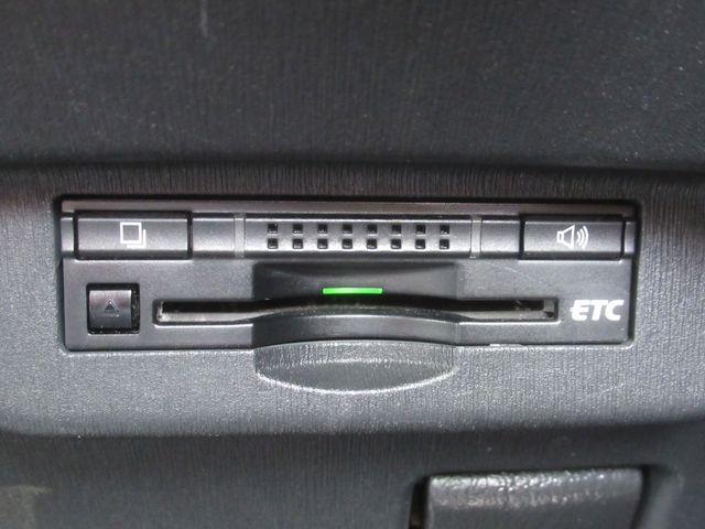 TOYOTA PRIUS 2014 Image 31