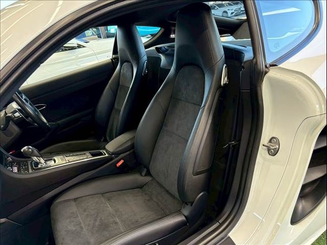 PORSCHE 718CAYMAN 2018 Image 31