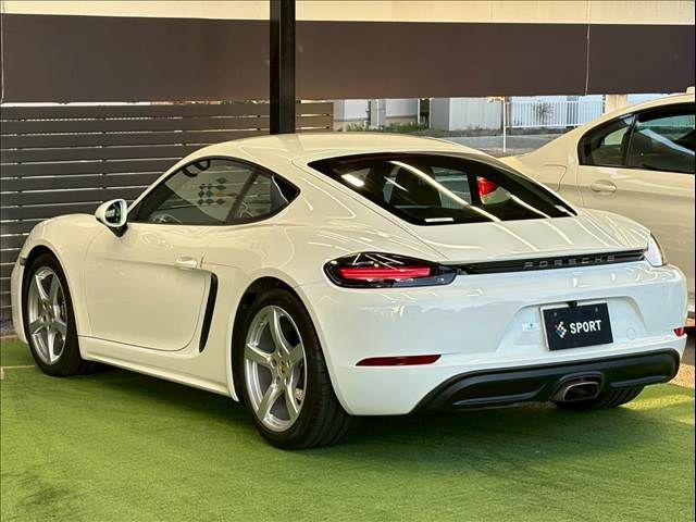 PORSCHE 718CAYMAN 2018 Image 31