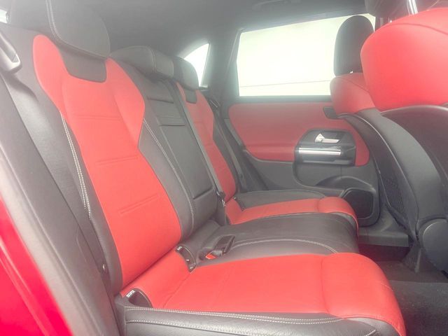 MERCEDES BENZ B CLAS 2019 Image 31