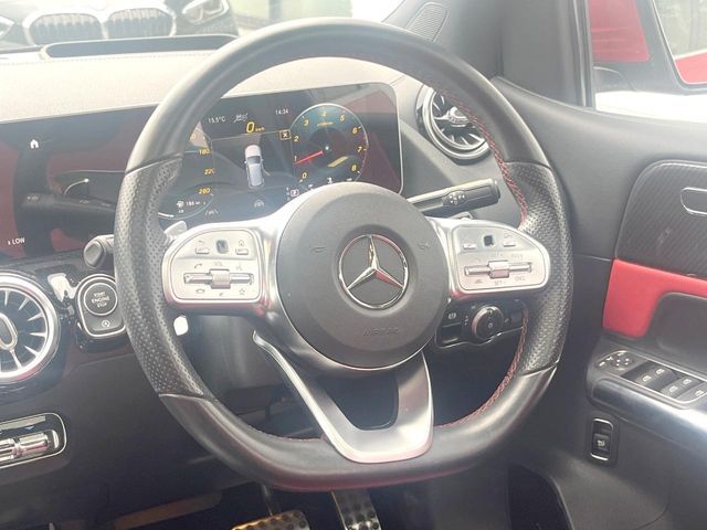 MERCEDES BENZ B CLAS 2019 Image 31