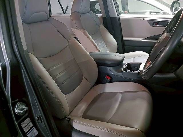 TOYOTA RAV4 HYBRID 4WD 2019 Image 31