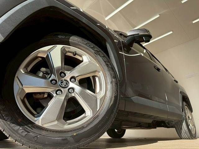 TOYOTA RAV4 HYBRID 4WD 2019 Image 31