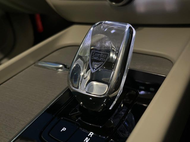 VOLVO V60 2022 Image 31