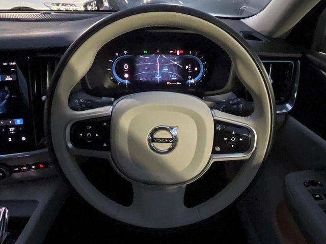 VOLVO V60 2022 Image 31