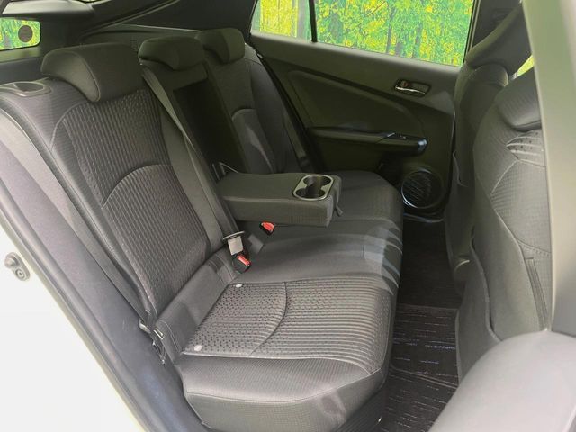 TOYOTA PRIUS 2017 Image 31