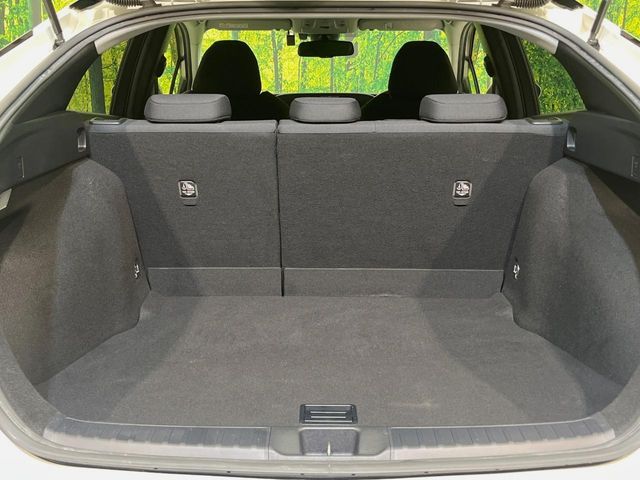 TOYOTA PRIUS 2017 Image 31