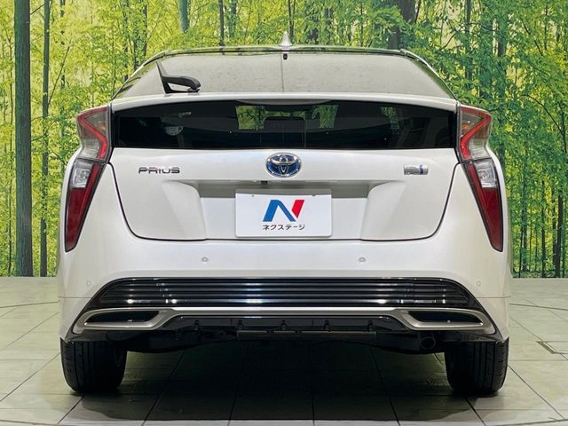 TOYOTA PRIUS 2017 Image 31