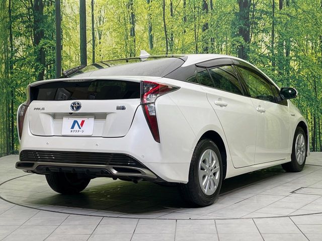 TOYOTA PRIUS 2017 Image 31