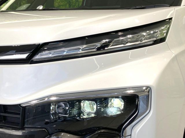 TOYOTA VOXY HYBRID 2023 Image 31