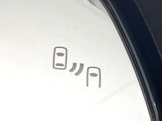 TOYOTA VOXY HYBRID 2023 Image 31