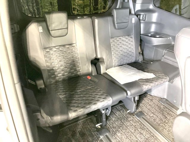 TOYOTA VOXY HYBRID 2023 Image 31