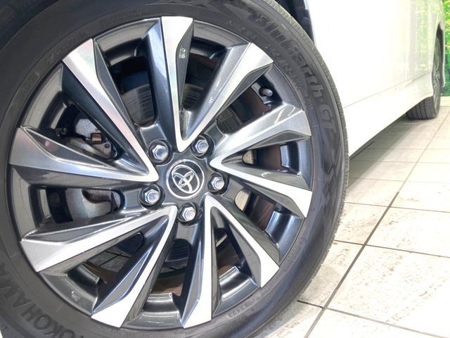 TOYOTA VOXY HYBRID 2023 Image 31