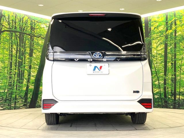 TOYOTA VOXY HYBRID 2023 Image 31