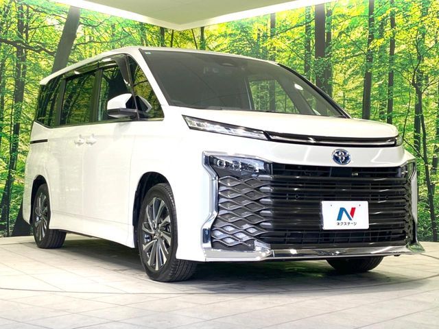 TOYOTA VOXY HYBRID 2023 Image 31