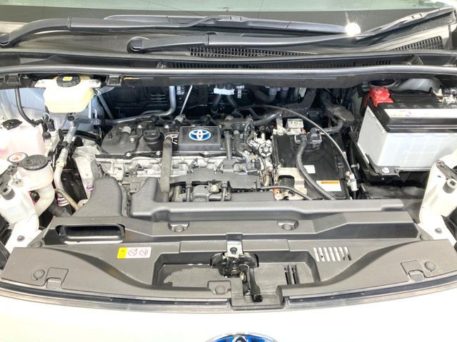 TOYOTA VOXY HYBRID 2023 Image 31