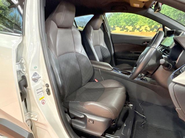 TOYOTA C-HR 2017 Image 31