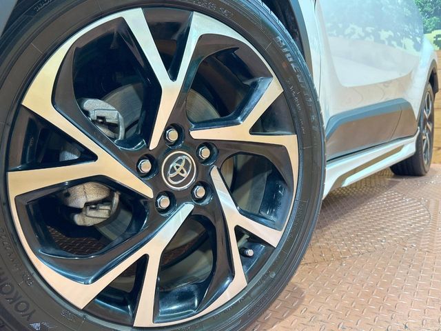 TOYOTA C-HR 2017 Image 31