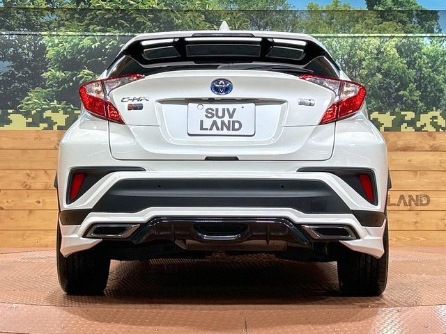 TOYOTA C-HR 2017 Image 31