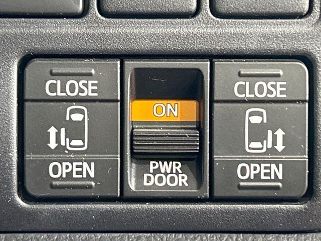 TOYOTA VOXY 2021 Image 31