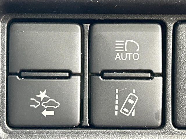 TOYOTA VOXY 2021 Image 31